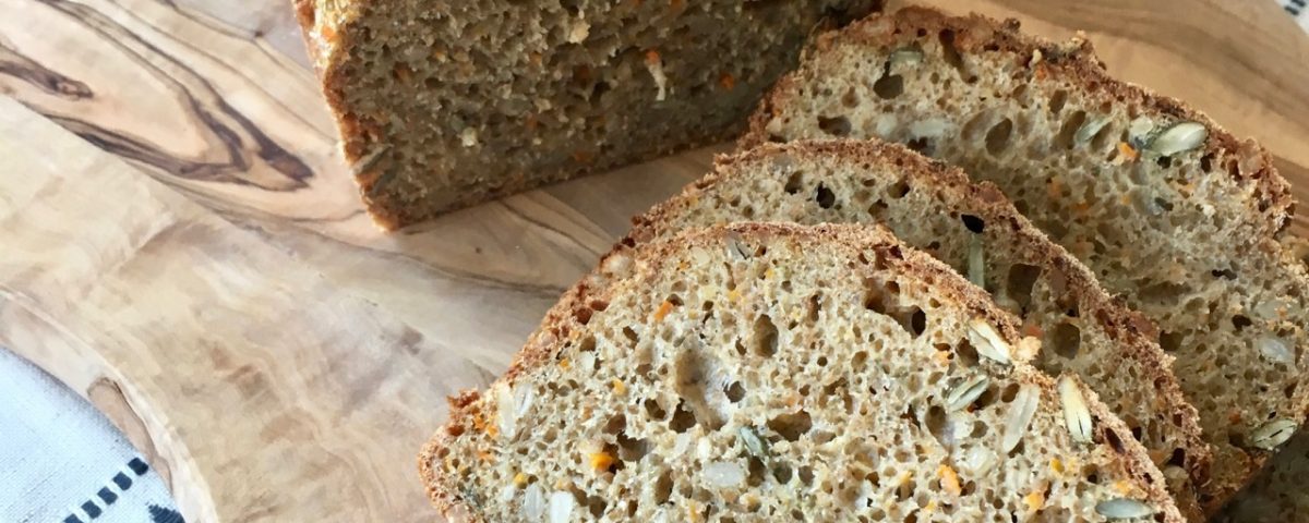 Karottenbrot mit Kürbiskernen aus dem Thermomix